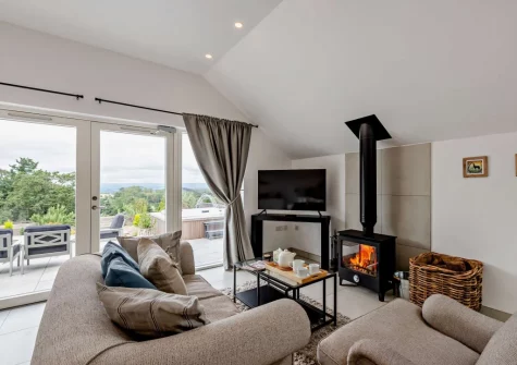 The living area at Dartmouth Lodge, Marldon