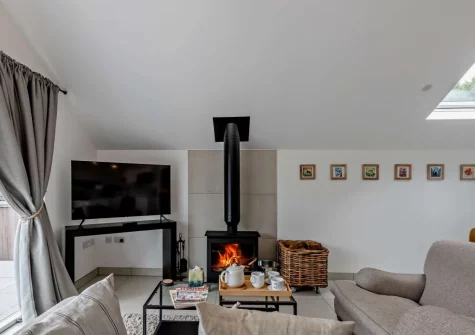 The living area at Dartmouth Lodge, Marldon