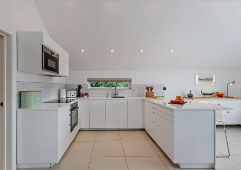 The kitchen at Dartmouth Lodge, Marldon