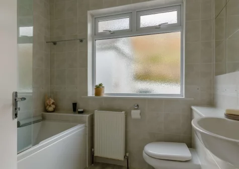 The bathroom at Dene Court, Trenance