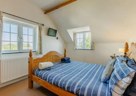 Bedroom #1 at Devereux's, Littleham