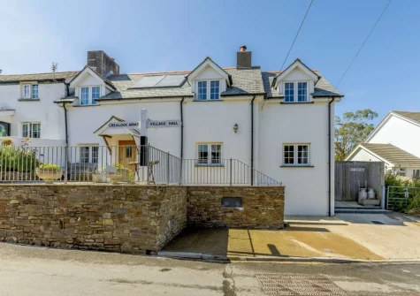 Devereux's is situated in the charming village of Littleham