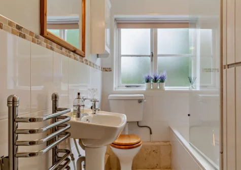 The bathroom at Devon's Traphouse Cottage, Winkleigh