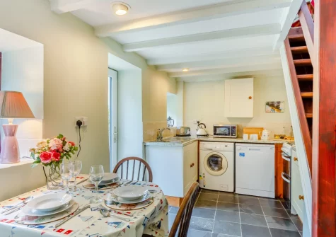 The kitchen & dining area at Dingley Cottage, Porkellis