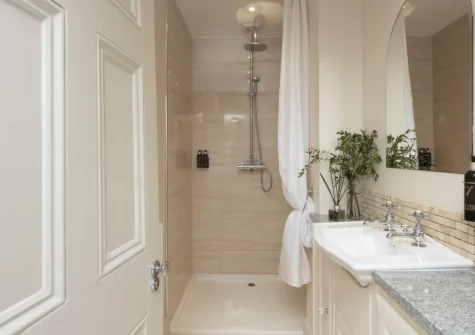Bedroom #1 en-suite shower room at Dolly's Plaice, Fowey