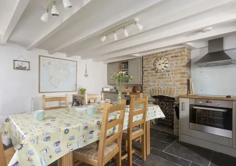The kitchen & dining area at Dolor Cottage, Coverack