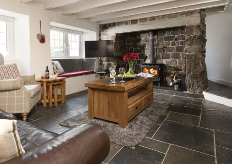 Dolor Cottage, Coverack is a beautifully restored 3-bedroom coastal retreat just 200 yards from the glistening sea. Enjoy spectacular sea views, cosy wood-burning stove, and access to Cornwall's finest attractions for unforgettable family holidays.