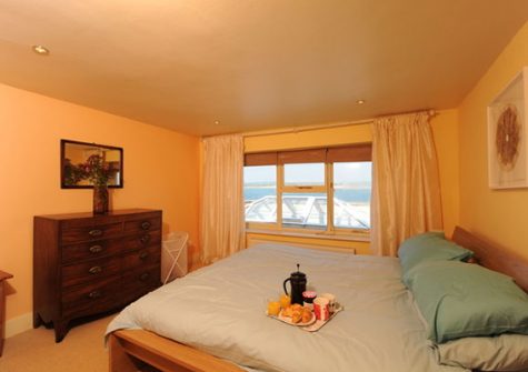 Bedroom #1 @ Dorey, Bideford