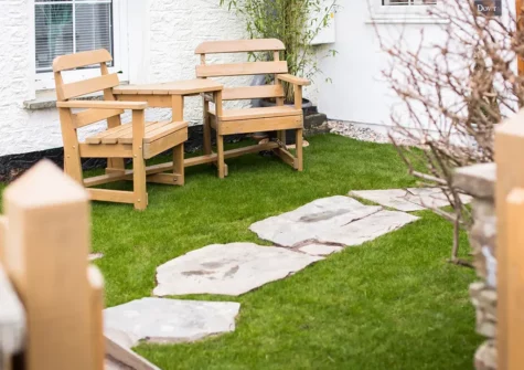 The garden at Dowr Cottage, Bossiney