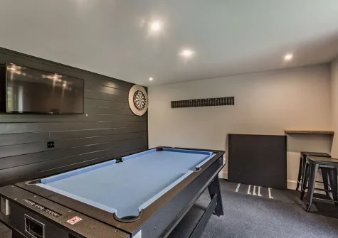 The games room at Dowr Gwel, Stratton