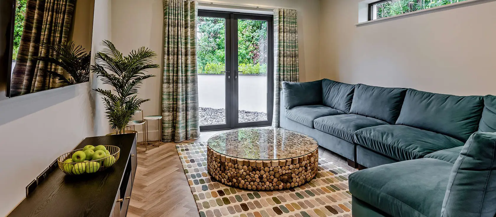 Dowr Gwel, Stratton is a stunning holiday home blending contemporary luxury with period charm. Featuring a private hot tub, games room, and four bedrooms, it's just minutes from Bude's golden beaches and coastal paths - perfect for family holidays.