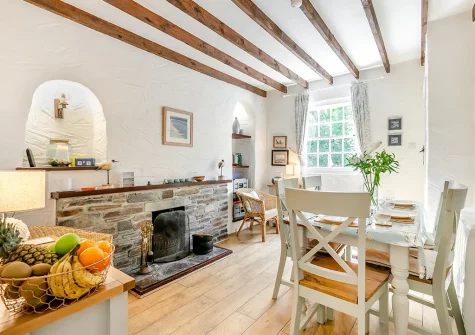 The dining room at Dowr Penty, Helford