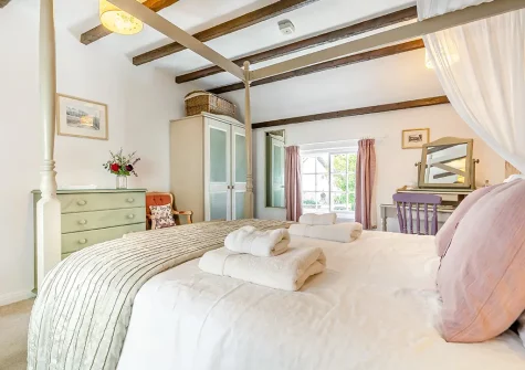 Bedroom #1 at Dowr Penty, Helford