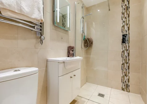 The shower room at Dowr Penty, Helford