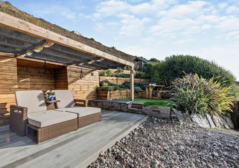 The decked pergola at Driftsands, Tregonhawke Cliff