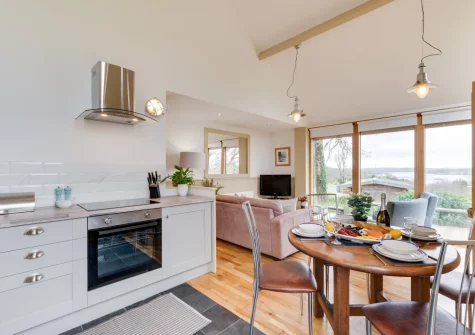The kitchen & dining area at Driftwood Cottage, Bere Alston