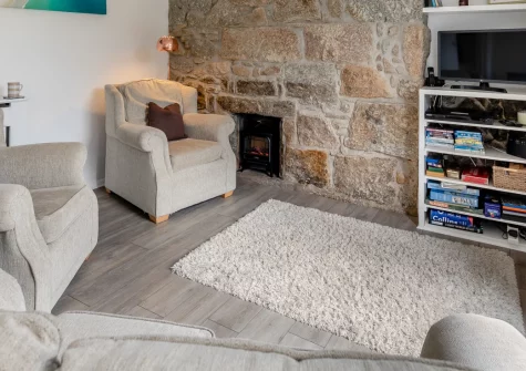 Driftwood Cottage, Mousehole is a charming two-bedroom fisherman's cottage just moments from the harbour, with a sunny enclosed garden, sea-view bedroom and easy access to Cornwall's finest coastal walks, sandy beaches and village eateries.