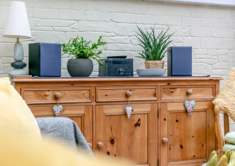 The conservatory at Drum Cottage, Appledore