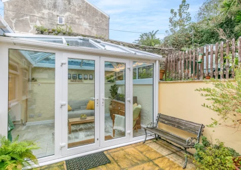 The patio & outdoor sitting area at Drum Cottage, Appledore
