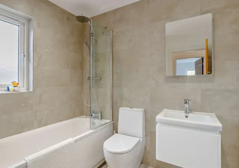 The bathroom at Dune Beachhouse, Westward Ho!