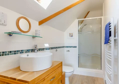 Bedroom #1 en-suite shower room at Eddystone View, Wembury