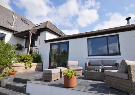 The patio & outdoor sitting area at Eddystone View, Wembury
