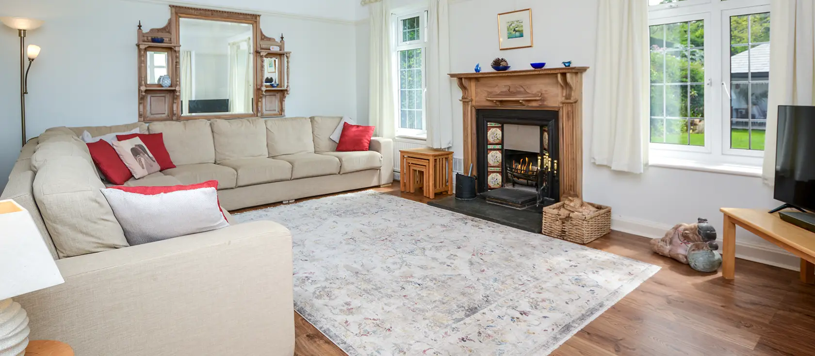 Edgehill, Pentewan is a spacious four-bedroom hillside house with stunning valley views, charming wood-fired pavilion, and direct coastal path access to the beach. Perfect for families seeking countryside serenity with seaside adventures.