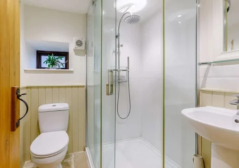 The shower room at Edistone Barn, Edistone