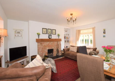 The living area at Elberry Cottage, Churston Ferrers