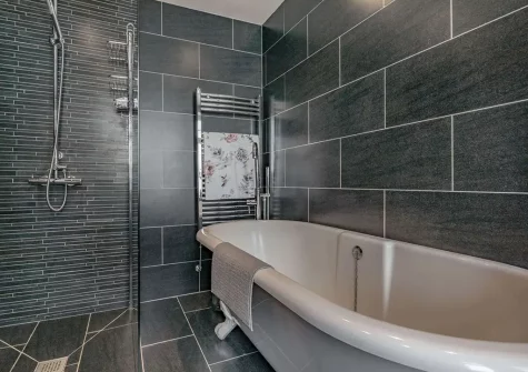 The bathroom at Elmbank, Combe Martin