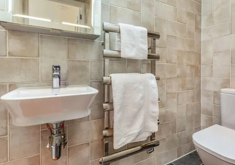 The shower room at Elmbank, Combe Martin