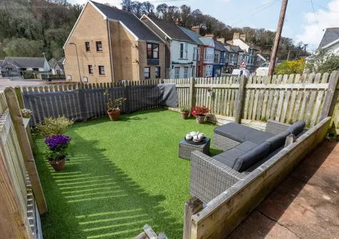 The garden & outdoor sitting area at Elmbank, Combe Martin