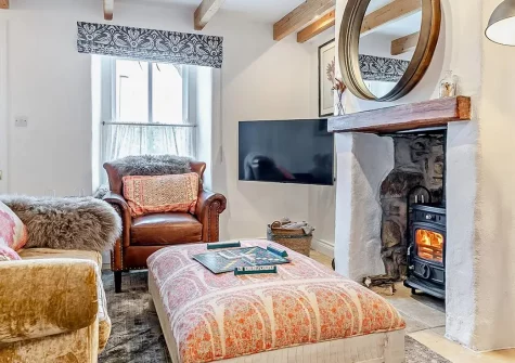 Estuary Cottage, Hayle is a charming two-bedroom retreat blending rustic character with contemporary luxury. Enjoy a cosy wood burner, roll-top bath, & patio for alfresco dining. Explore stunning beaches with Cornwall's treasures from your doorstep.