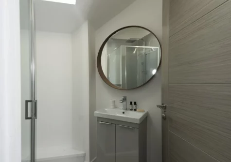 Bedroom #1 en-suite shower room at Estuary Watch, Lelant