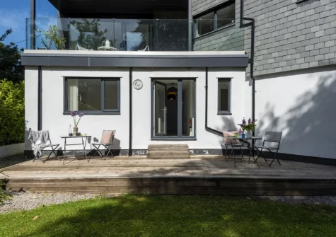 The decked terrace, outdoor sitting area & enclosed garden at Estuary Watch, Lelant