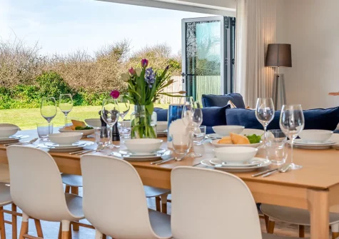 The dining area at Fair Skies, St Merryn