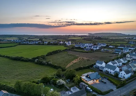 Escape to Fair Skies, the ultimate UK holiday haven just minutes from seven of North Cornwall's most stunning beaches