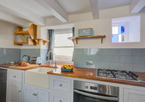 The kitchen at Fairbank Cottage, Looe