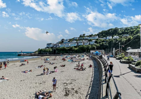 Enjoy days on East Looe Beach, with soft sand, safe swimming and its very own cafe beside the Banjo Pier