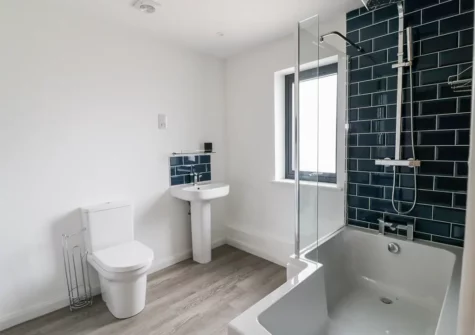 The ground floor bathroom at Fairways, Bush