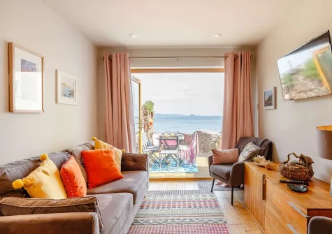 The living room at Fairwinds, Cawsand