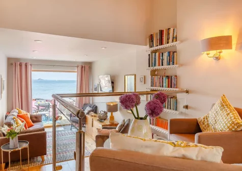 The living room at Fairwinds, Cawsand