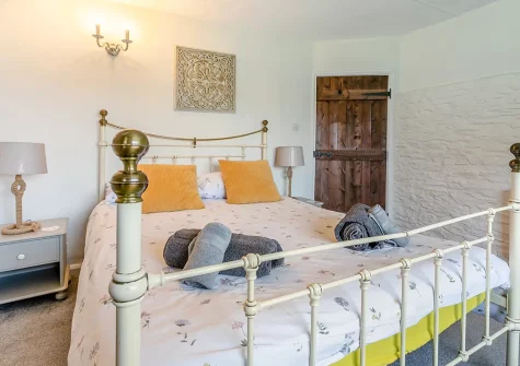 Bedroom #1 at Farthings Cottage, Trefanny Hill
