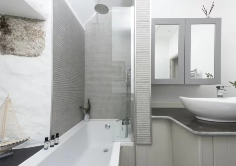 The bathroom at Fernbank, Lelant