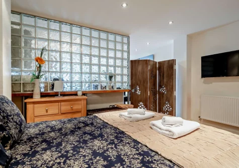 The bedroom at Fernlea Court, St Ives