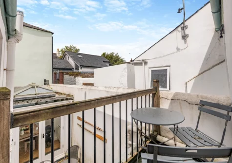 Bedroom #1 balcony & outdoor sitting area at Ferrymans Cottage, Appledore