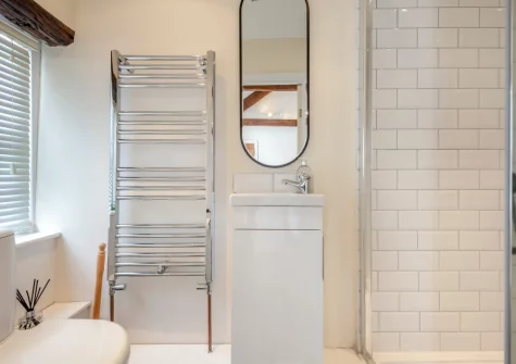 Bedroom #1 en-suite shower room at Ferrymans Cottage, Appledore