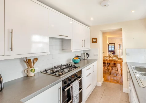 The kitchen at Fig Tree Cottage, Appledore