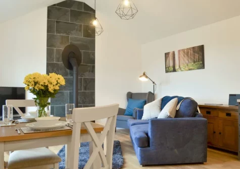 The living & dining area at Fig Tree Cottage, Pancrasweek