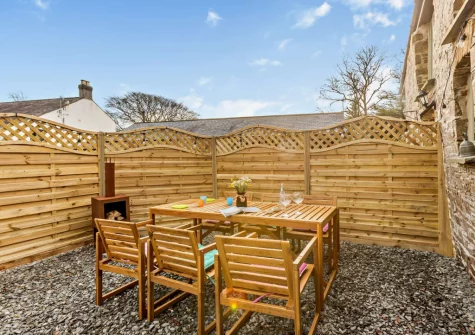 The enclosed courtyard & alfresco dining area at Fisherman's Rest at Blagdon Farm, Ashwater